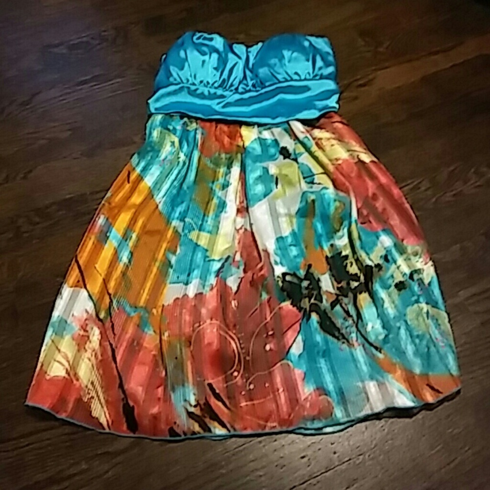 Short strapless dress - Picture 1 of 3
